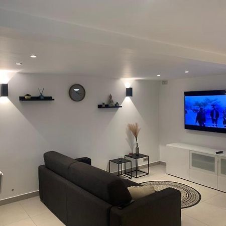 Auberge Appartement Ormesson Sur Marne / Sucy En Brie Exteriör bild