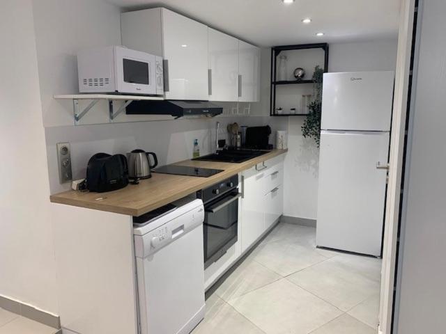 Auberge Appartement Ormesson Sur Marne / Sucy En Brie Exteriör bild